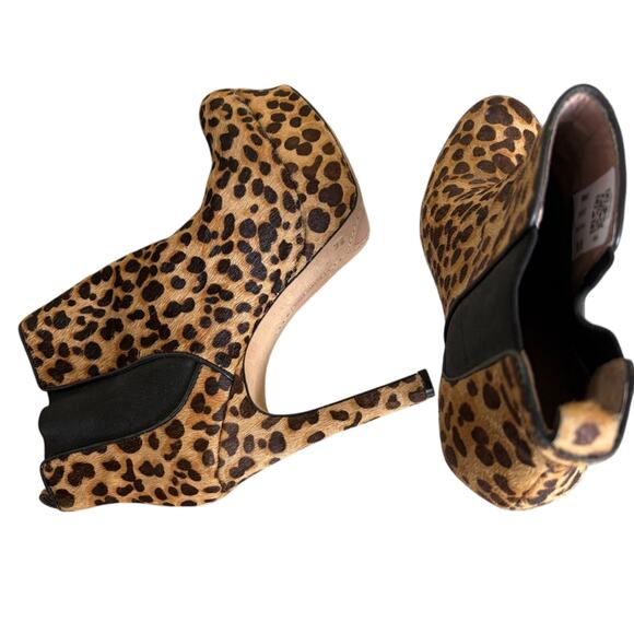 Vince Camuto VC-Bailey's Leopard platform booties -Size: 7.5B - Picture 5 of 5